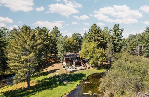 Grayling House | Secluded River Retreat-Fall color tours, Park and ride to trails, Family getaway
