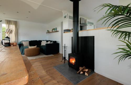 Christchurch House | Secluded Sanctuary On The River