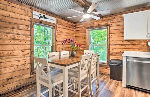 Kimberling City Cabin | Secluded Table Rock Lake/Branson Cabin w/Hot Tub!