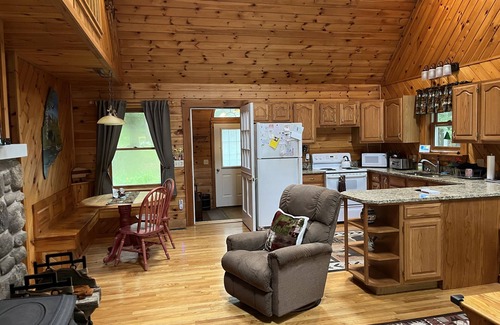 Norway Cabin | Secluded Waterfront Cabin on North Pond. 30 Minutes to Skiing.