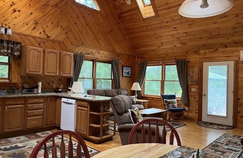 Norway Cabin | Secluded Waterfront Cabin on North Pond. 30 Minutes to Skiing.