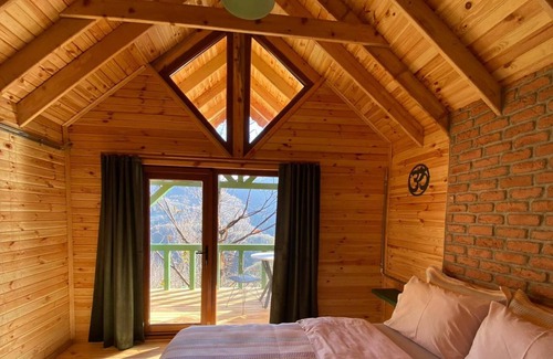 Sapanca House | Secluded Wooden House with Jacuzzi in Sapanca