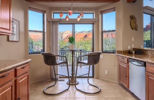 Sedona House | Sedona Sunset Chateau - AMAZING Red Rock views & centrally located