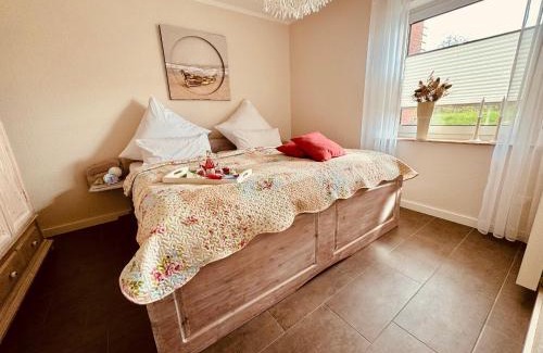 Schoenhagen Apartment | SEGELund - Zeit für uns- ruhige und sonnige Ferienwohnung mit Terrasse und Garten nahe Strand und Ostsee