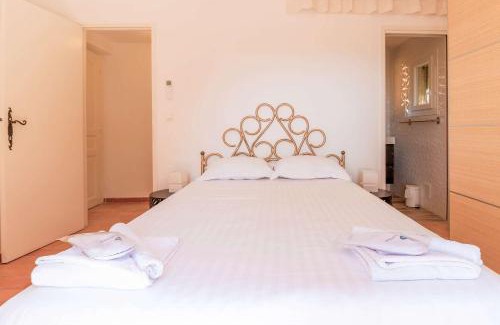 Rayol-Canadel-sur-Mer Villa | SELECT'SOHOME - Mas des Canadels - Maison pour 6 personnes avec jardin privé ! - RCMAS