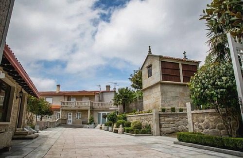 Cuntis Cottage | Self catering Antonio De Sofia for 12 people