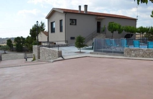 Montfalco Murallat Cottage | Self catering L'Era de Cal Gomà for 14 people
