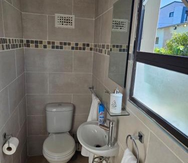 Walmer Apartment | Self catering unit near Airport Beach St George's Park