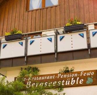 Triberg im Schwarzwald House | Self-check-in Ferienwohnungen & Apartments am Bergsee
