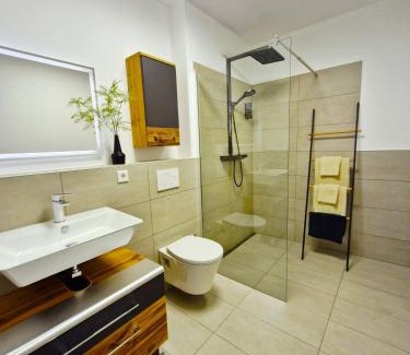 Niedernberg Apartment | Self Check-in-Kostenfreier Parkplatz-Ruhig&Modern-Balkon