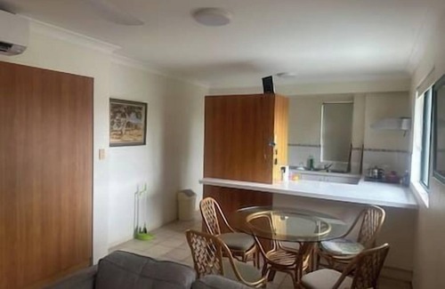 Cairns North Apartment | Self-contained 1 Bedroom Apart