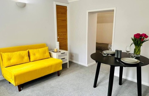 Cheltenham Apartment | Self Contained Flat in Cheltenham