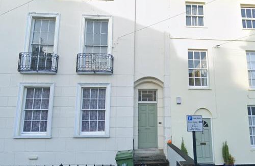 Montpellier Apartment | Self contained, Garden Flat, Montpellier Villas