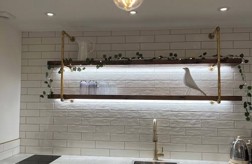 Abbots Langley Apartment | Self contained, newly renovated apartment apartment near Harry Potter studiosnn