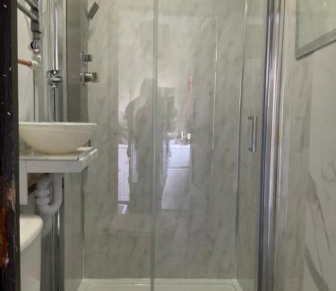 Torquay House | Self Contained Rooms in Central Torquay