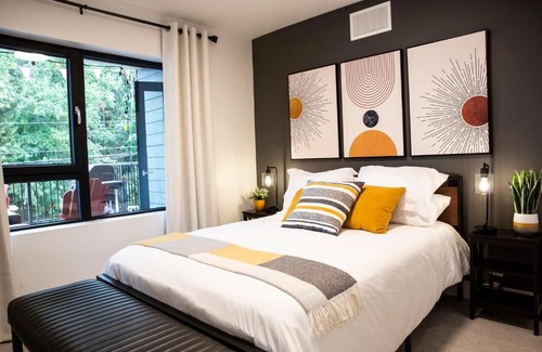 Revelstoke Apartment | Selkirk Staytion - Stylish Condo with Hot Tub