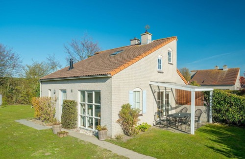 Brouwershaven Cottage | Semi-detached bungalow for 4 persons