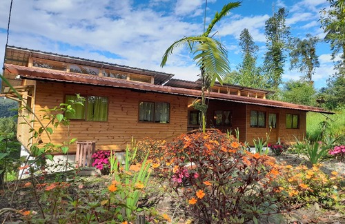 Mindo Cabin | Sendero de las aves
