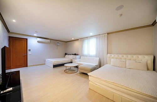 Sasang Hotel | Sense Motel