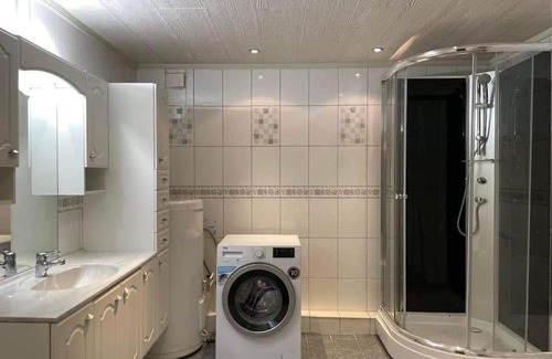 Tromsdalen Apartment | Sentral og koselig leilighet