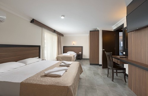 Seki Hotel | Senza Grand Santana Hotel