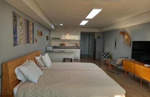 Seogwipo City Apartment | Seogwipo Downtown - Pet Friendly