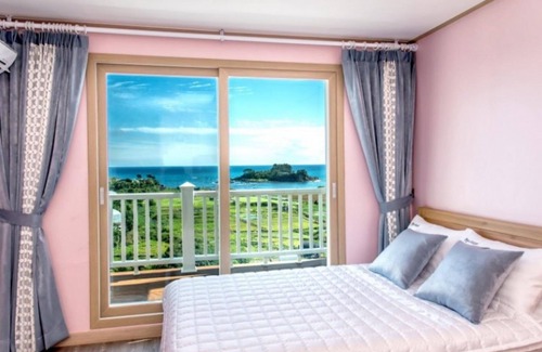 Gangjeong-dong House | Seogwipo Poonghyang Village Pension