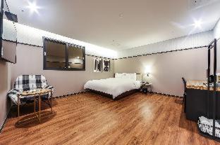Busanjin Hotel | Seomyeon Brown-dot hotel Gold