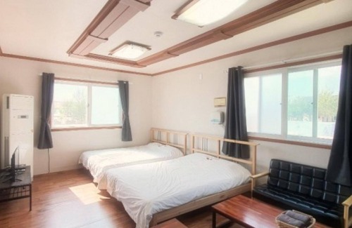 Seosan House | Seosan Badasarang Pension Town