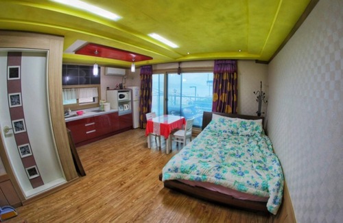 Seosan House | Seosan Solchang Pension