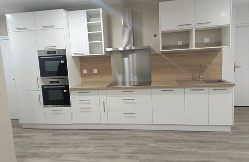 Saint-Etienne-du-Rouvray Apartment | SER LOFT 8 : Grand appartement 8 chambres idéal groupes, pros et familles