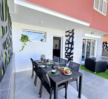 Sonnenland Villa | Serendipity House