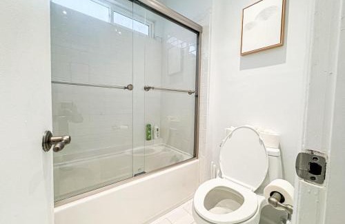 Culver - West House | Serene 1-BR Haven Near Ocean Views - VE4-VE