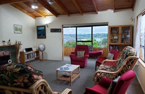 Snells Beach House | Serene at Snells - Snells Beach Bach