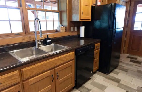 Harrodsburg Cabin | Serene Cabin along the KY Bourbon Trail