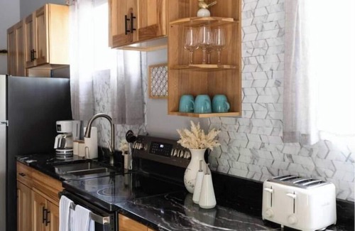 Ponderosa Trails Apartment | Serene Casita Full Kitchen, Washer/Dryer, Fire Pit, Patio and Sofa bed