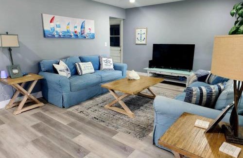 Stuart House | Serene Cottage in Stuart