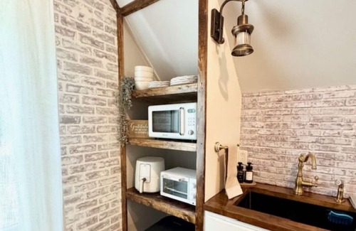 Anderson Other | Serene Country Loft | Sleeps 5