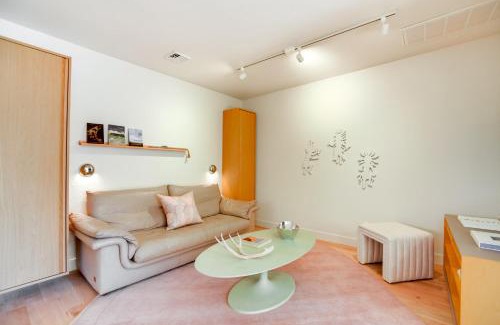 Southside Apartment | Serene Couples Retreat 3 Mi to Dtwn Santa Fe