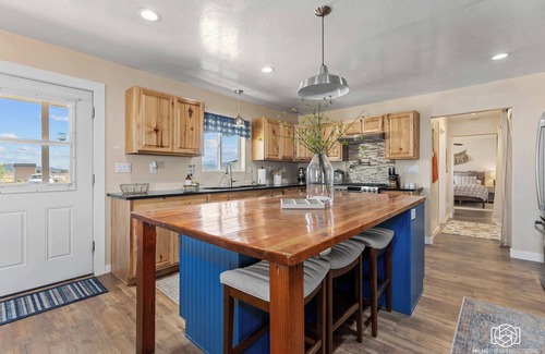 Cedar City Other | Serene Farmhouse Retreat on 20 Acres – Near Zion, Bryce, & Grand Canyon!