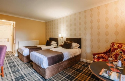 Ipswich Hotel | Serene Getaway in Ipswich | Breakfast, Pool, Spa Treatment & Historic Vibes