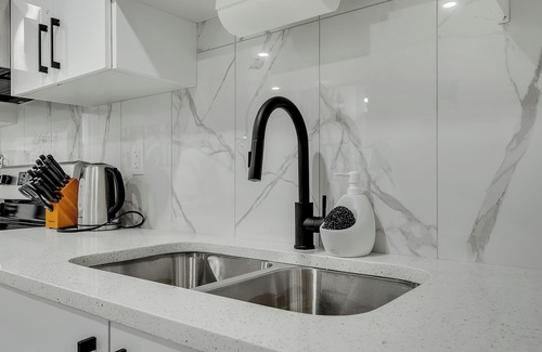 Calgary House | Serene Luxury Getaway