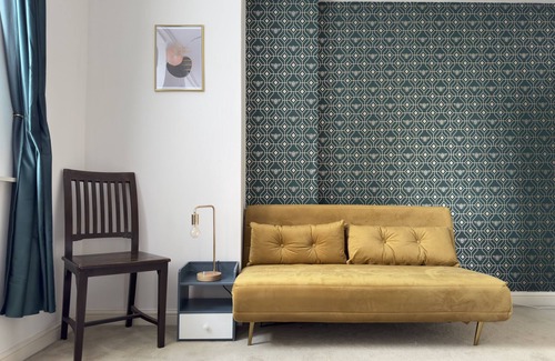 Seafront Apartment | Serene Ocean Side Apartment BTN