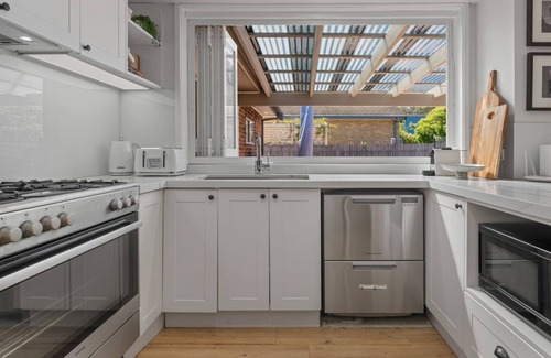 Culburra Beach House | Serene - Pet Friendly with Swimming Pool