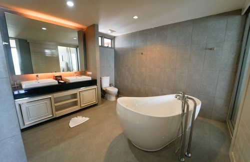 Ban Chang Hotel | Serene Phla resort and restaurant