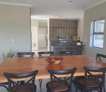 Langebaan Villa | Serene pool house luxury 8 slp self-catering accom, Langebaan Golf estate