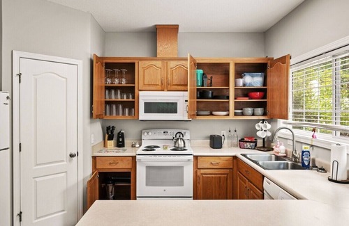 Dock Junction House | 🙌Serene & Quiet 🕹Game room ⚡️Wi-fi 🌟2 Bdrm 💥Central