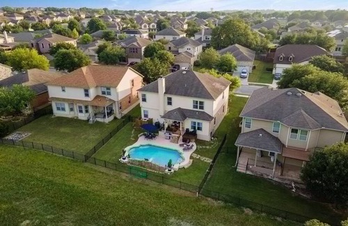 Cibolo House | Serene Views Ideal For Long Stays Heated Pool