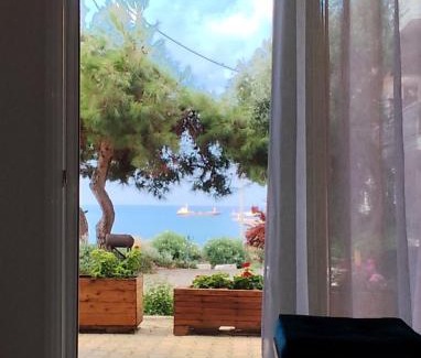 Nea Moudania Apartment | Serene Vintage