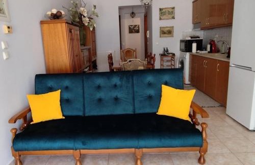 Nea Moudania Apartment | Serene Vintage